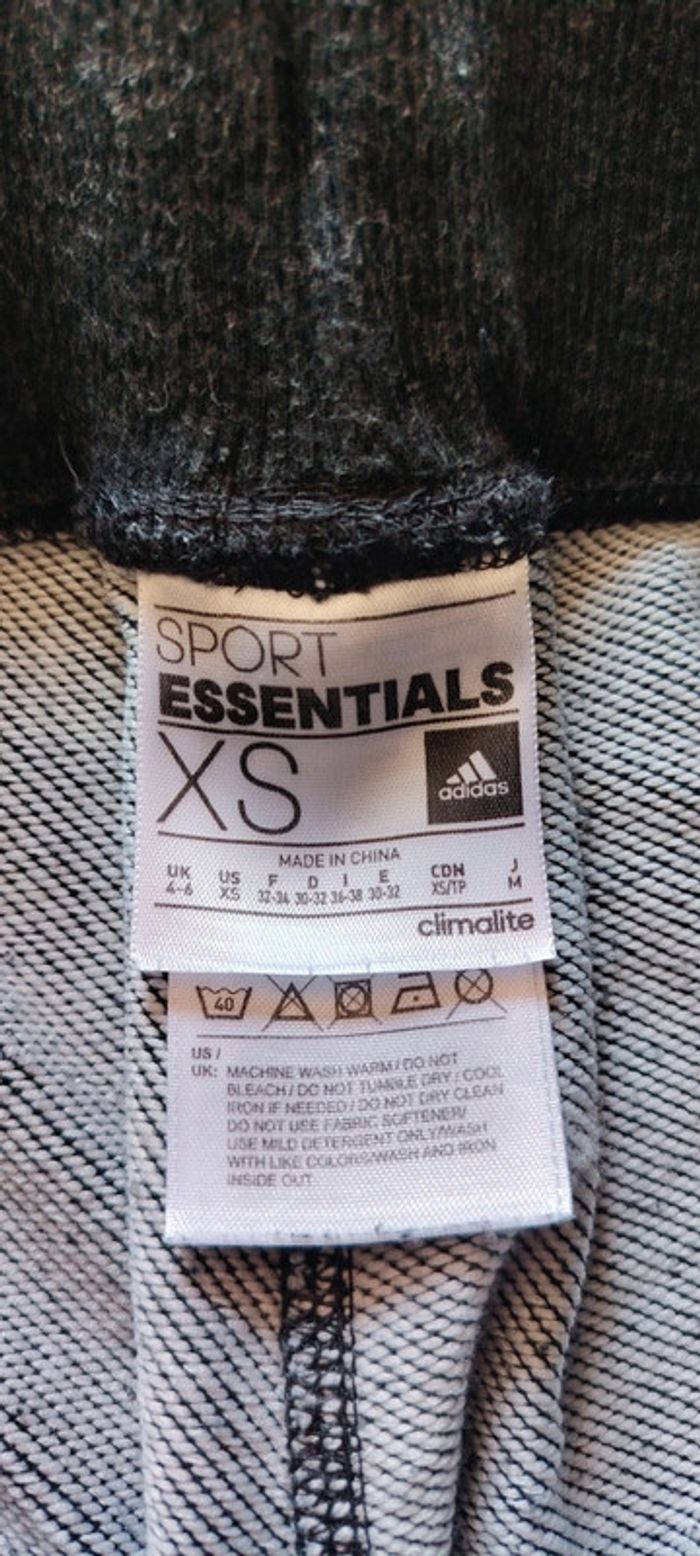 Pantacourt adidas XS - photo numéro 2