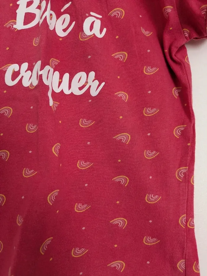 T-shirt rose "Bébé à croquer" - Mots d'Enfants - 24 mois (Petit prix / Tache) - photo numéro 5