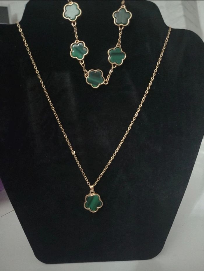 Ensemble collier & bracelet trèfle