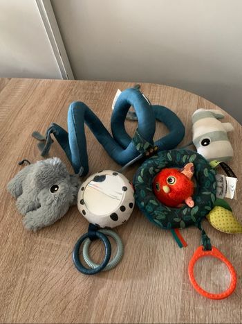 Spirale d’activités pour poussette moulin Roty