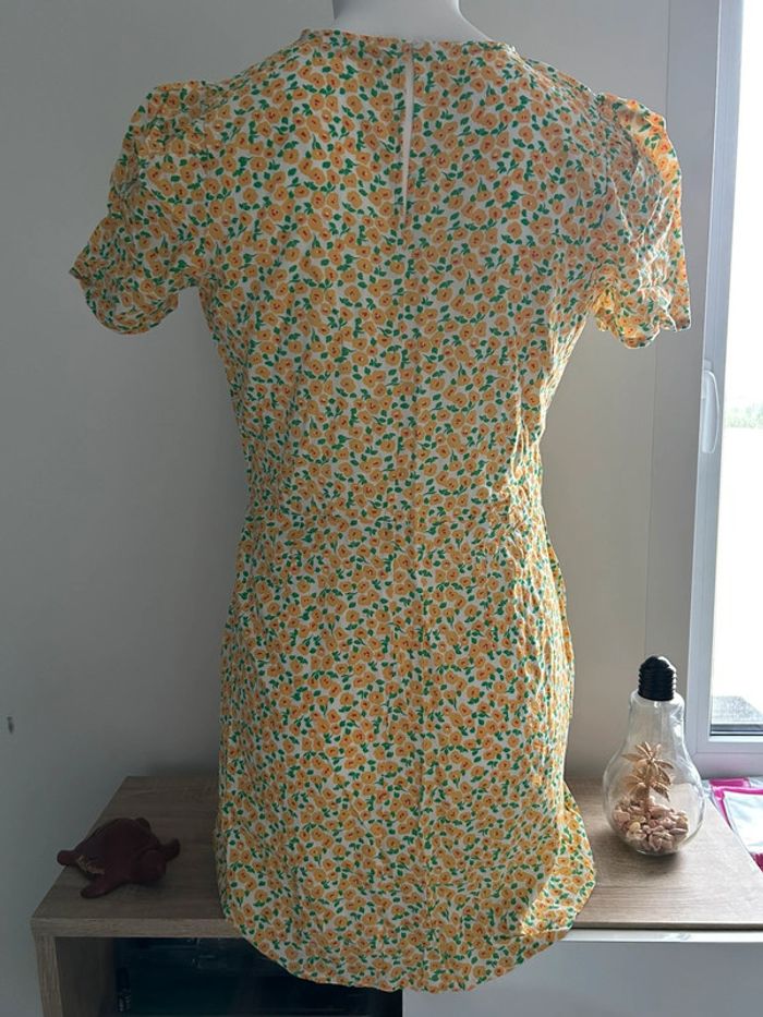 Magnifique robe jaune fleurie - photo numéro 2