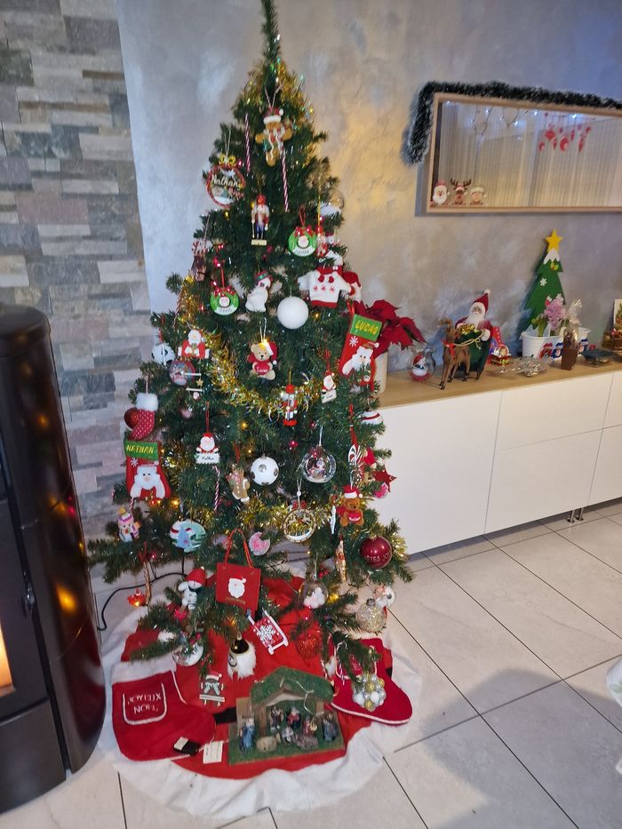 Sapin artificiel 180 cm 550 branches - photo numéro 4