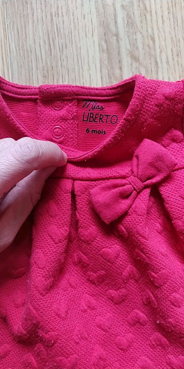 Robe 6mois rouge coeurs - photo numéro 2