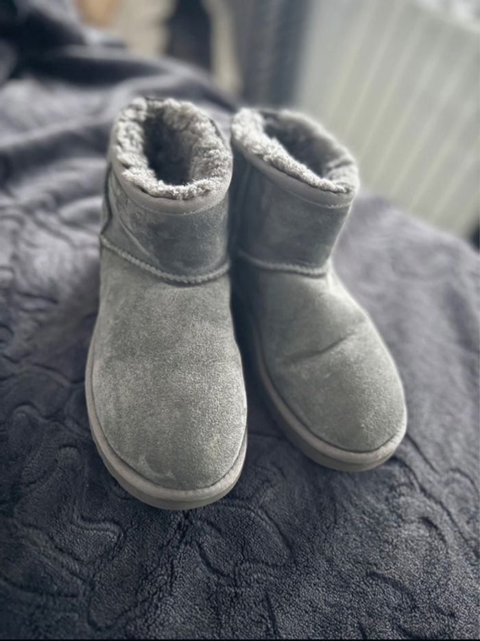 Ugg grise - photo numéro 4