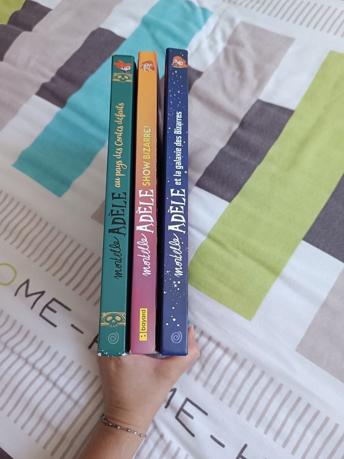 Lot 3 beaux livres Mortelle Adèle - photo numéro 3