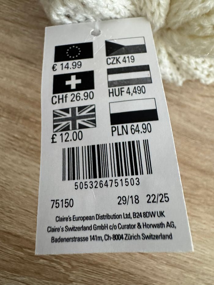 Bonnet doublé beige brillant neuf Claire's - photo numéro 3