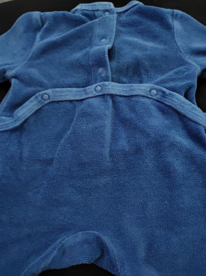 Pyjamas 1 mois ( kiabi ) - photo numéro 4