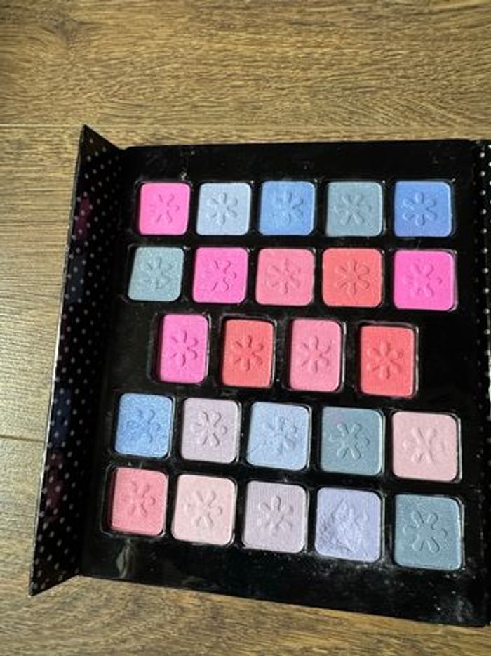 Livre make up Fashion Z - photo numéro 3