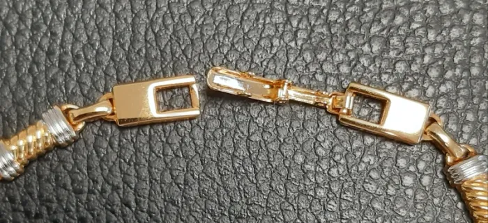 Très joli collier vintage en métal doré et argenté - photo numéro 8