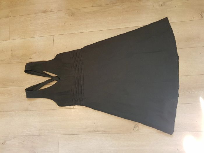 Robe noire en  lin