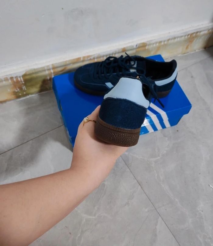 Chaussures Adidas 39 - photo numéro 3