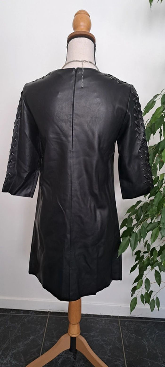 Robe en simili cuir Zara - photo numéro 8