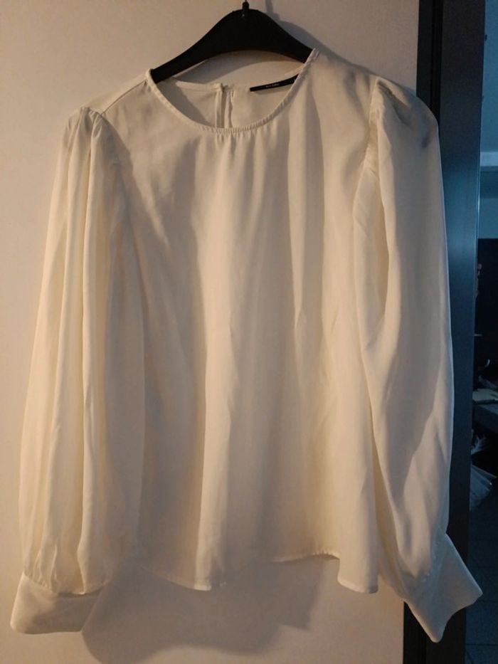 Blouse top blanche manche longue Kiabi transparent Taille S Très bon état - photo numéro 2