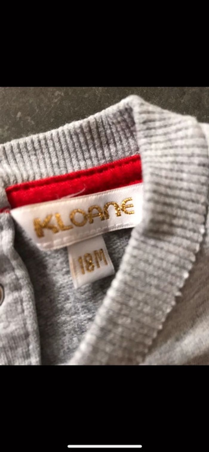 Pull de noël 🎅🏻 garçon 18 mois gris avec tête de père Noël en relief - photo numéro 3
