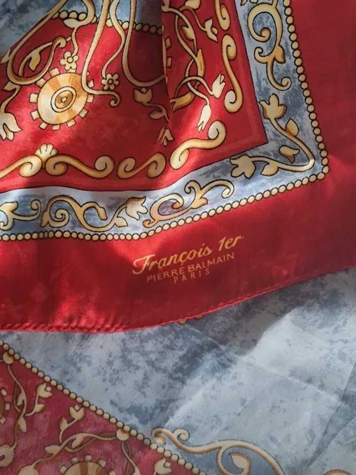 Foulard Damart Neuf - photo numéro 5