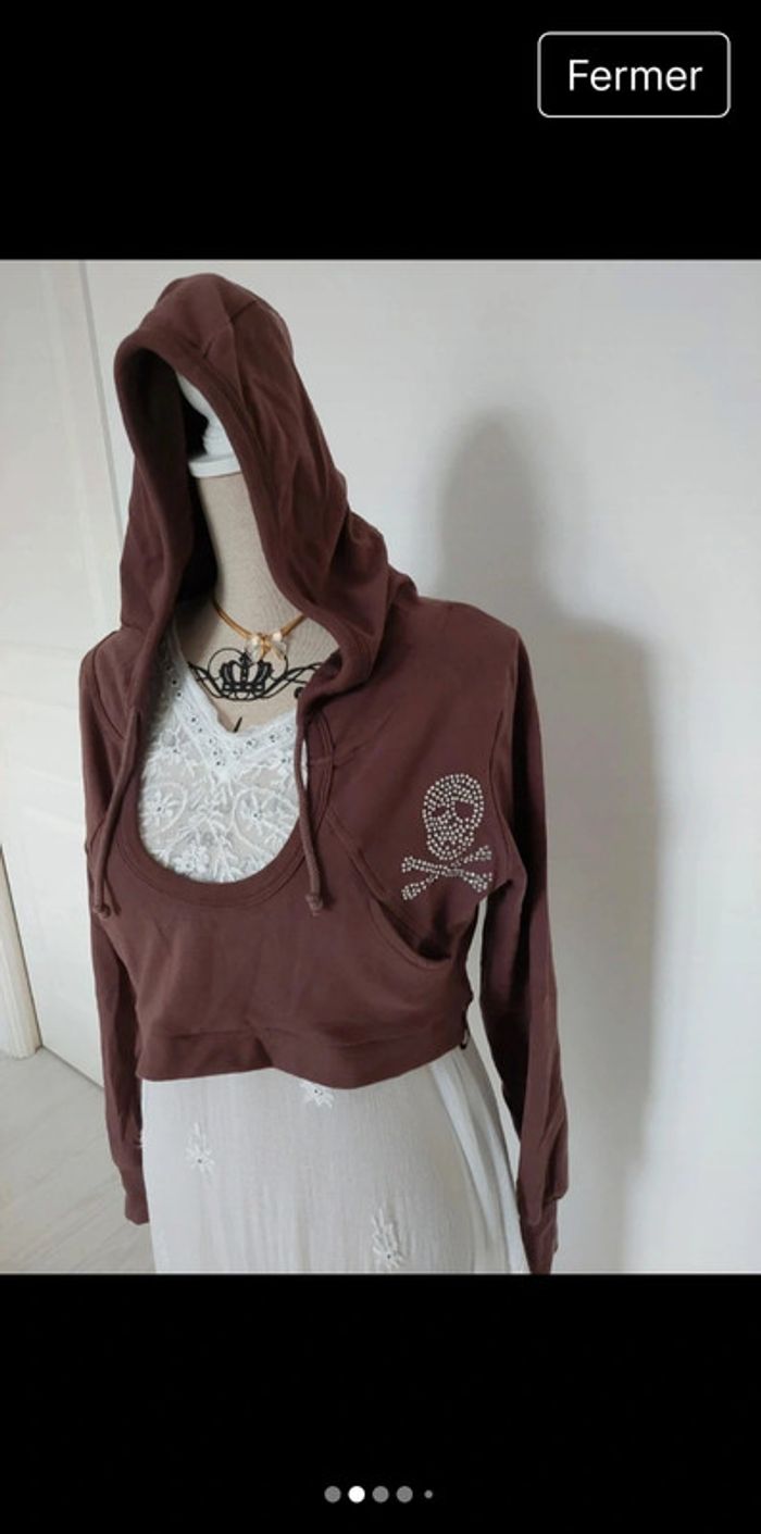 Sweat-shirt à capuche marron
Psssy taille M