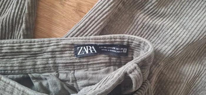 Pantalon Zara velours côtelé 36 - photo numéro 2