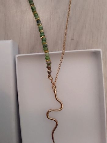 Collier serpent, perles de zoisite naturelles