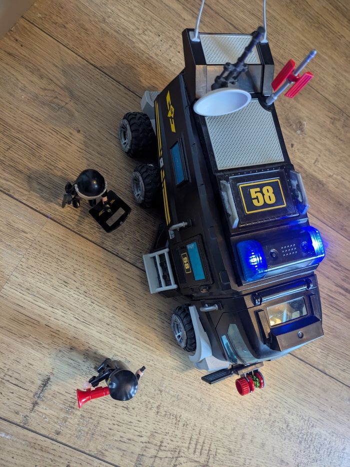 Camion policiers d'élite Playmobil 9360
