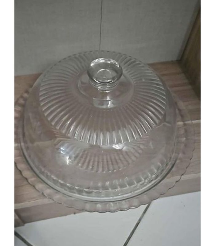 Cloche en verre avec plateau