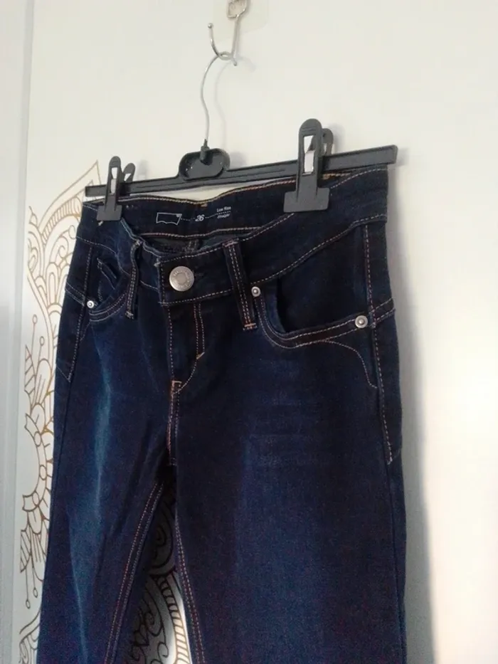 Jean levis bleu foncé taille 36 push up - photo numéro 5