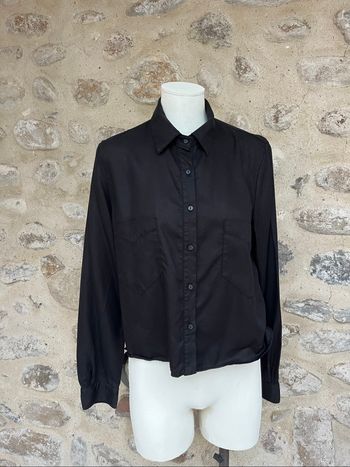 H&M - Chemise semi courte noire à boutons simple casual classique