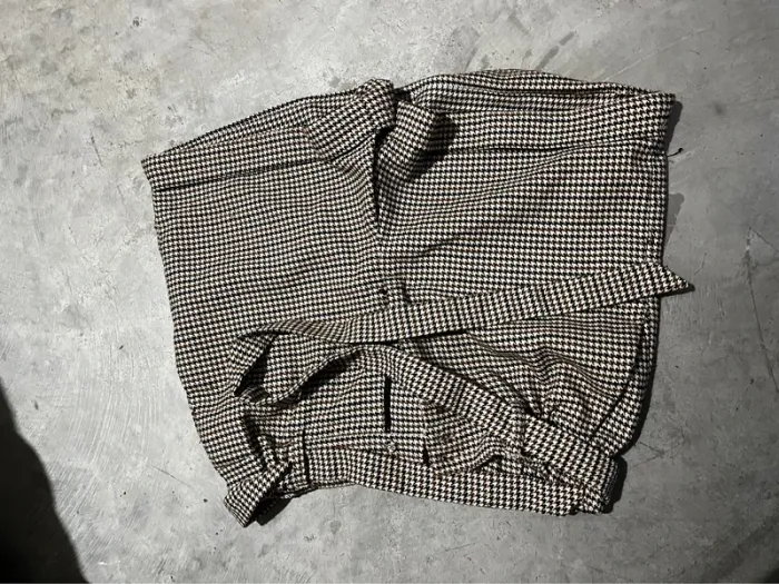 Short à carreaux / pied de poule - photo numéro 5