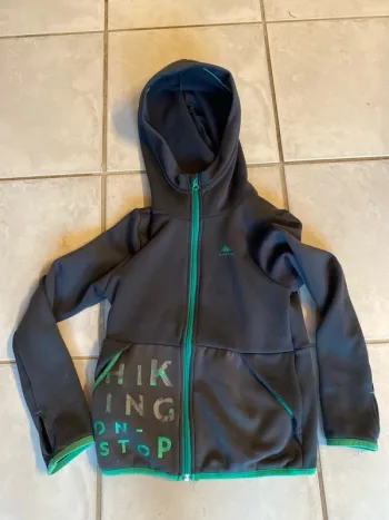 Veste coupe vent 7-8 ans
