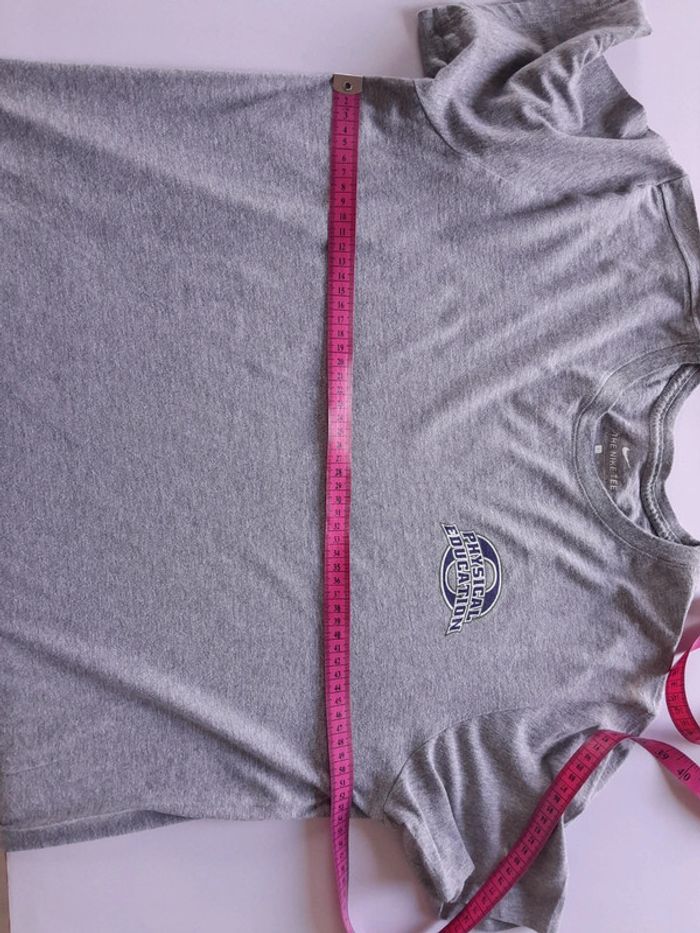 Tee shirt  universitaire Nike the nike tee - photo numéro 6