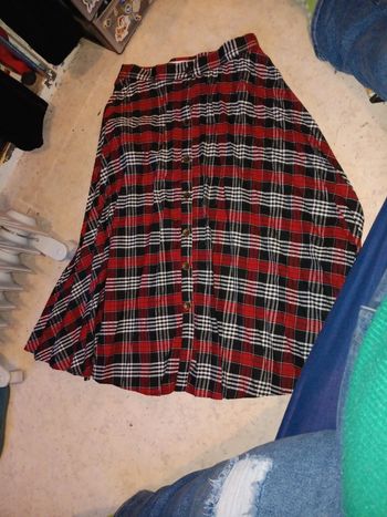 Jupe plissée  style écossais zara t .m pas de vinted go