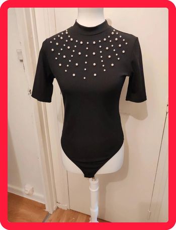 Body Jennyfer col haut  taille L noir à perles