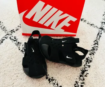 Sandalettes Nike sunray protect pointure 21