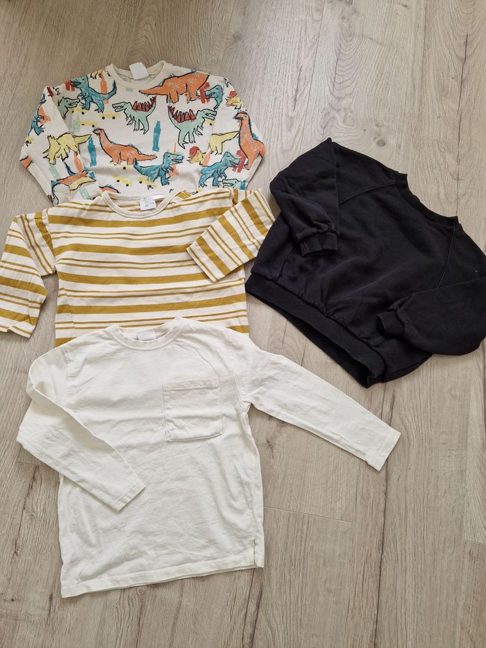 Lot t shirts et sweat