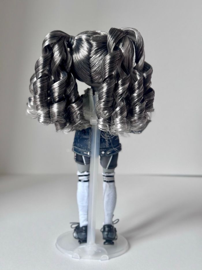 Nicole shadow High Rainbow High - photo numéro 3