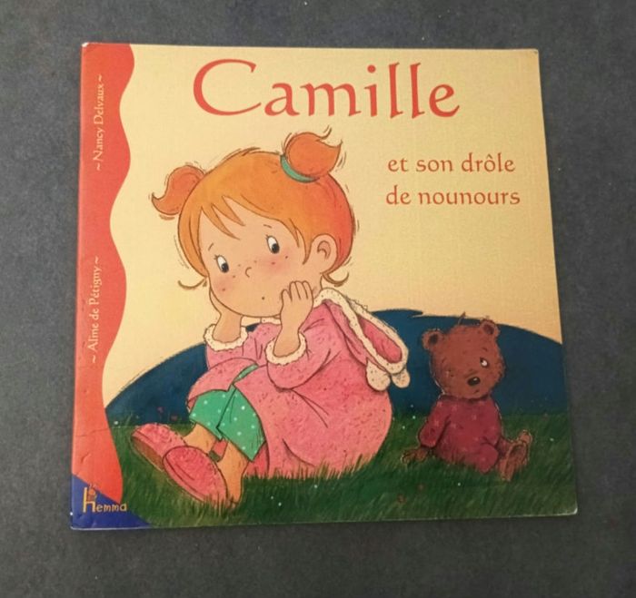 Camille et son drôle de nounours