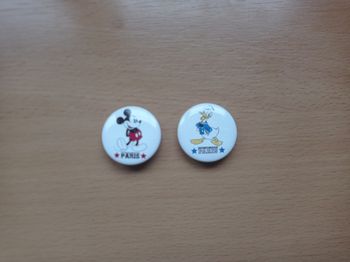 Lot de 2 badges "Paris Disney" Mickey & Donald