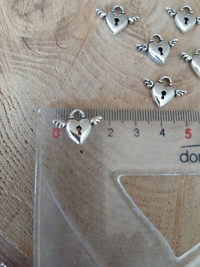 Lot de 16 pendentifs coeurs cadenas ailes d’anges - photo numéro 3