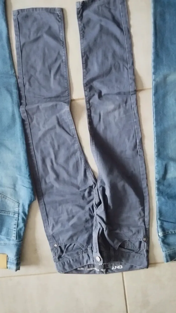 Lot de 3 pantalons jeans garçon 12 ans - photo numéro 3