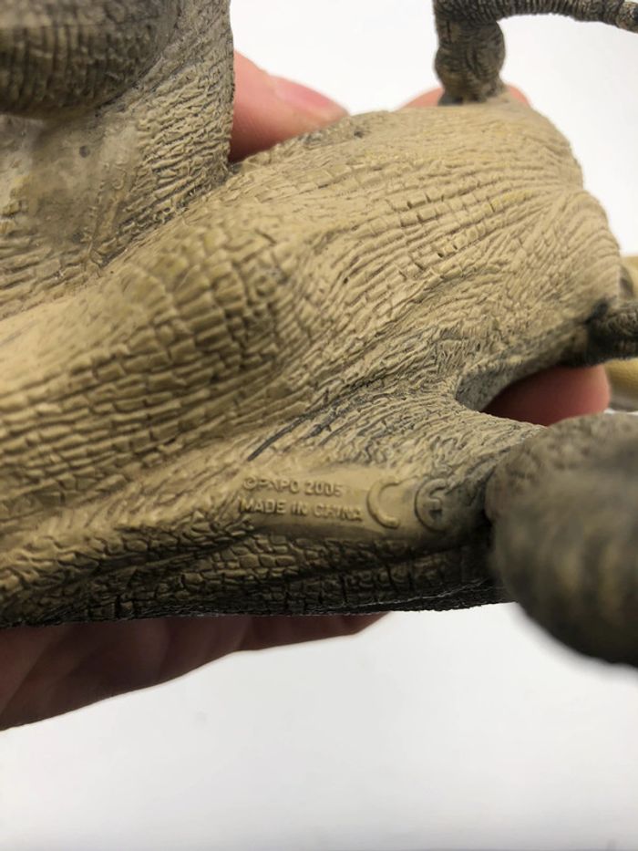 Figurine de qualité T Rex Tyrannosaurus Rex 16 cm Papo 2005 - photo numéro 12