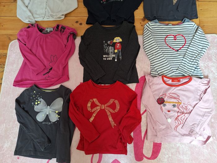 Lot t shirts - photo numéro 2