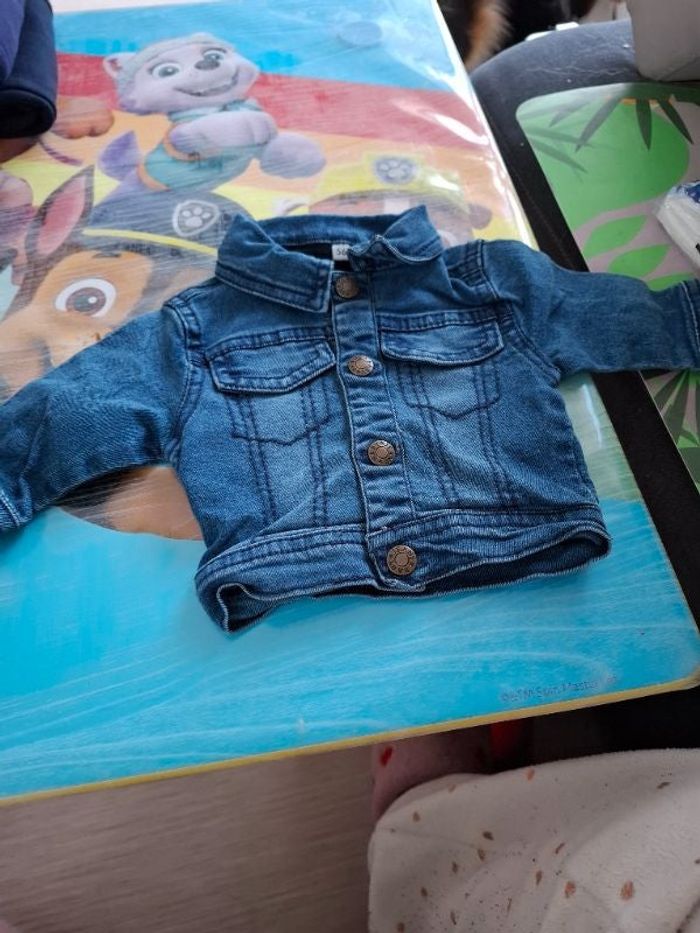 Veste en jean 1 mois
