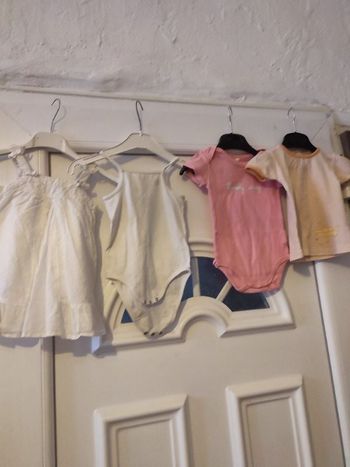 #kytie12moisfille. Lot de 4 articles taille 12 mois