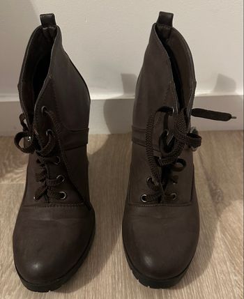 Bottine à talon t 39