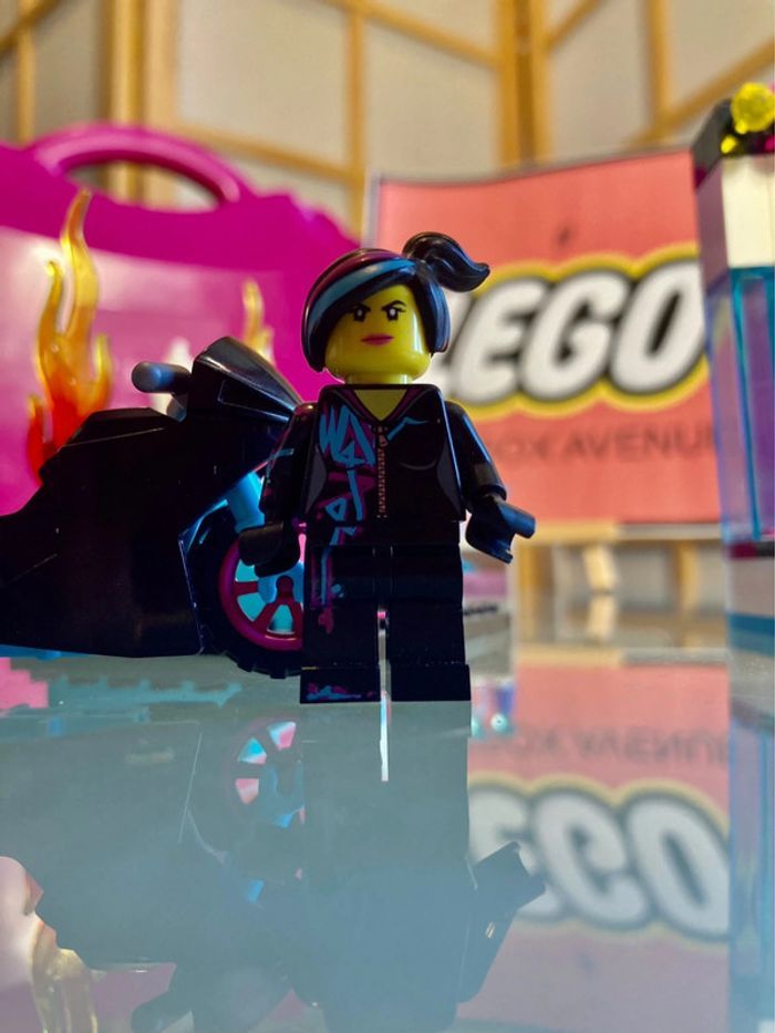 LEGO : Set 70833 The LEGO Movie 2 : La boîte à construction de Lucy - photo numéro 11