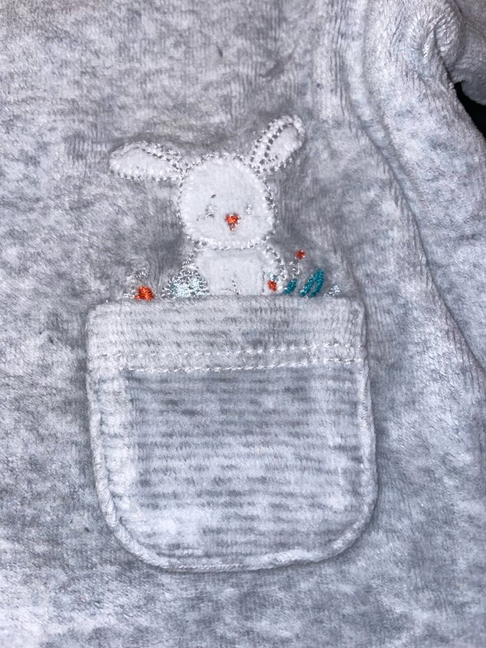 Gilet velours Sergent Major gris clair taille 9 mois motif lapin - photo numéro 3