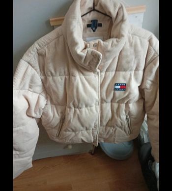 Jolie doudoune tommy jeans beige taille M