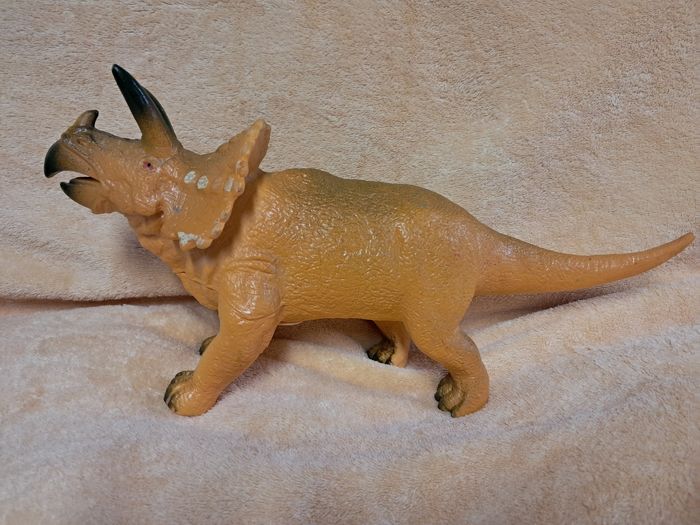 Dinosaure triceratops