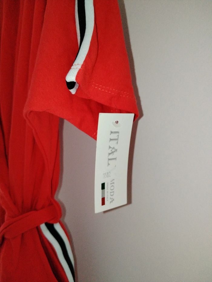 Combishort manches courtes rouge à bandes noires et blanches - photo numéro 3