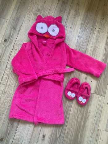 Robe de chambre et chaussons rose 18/24 mois
