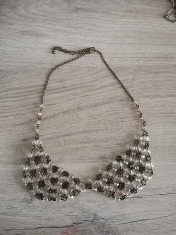 Joli collier fantaisie imitation col